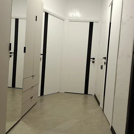 ашан автовокзал стрийська Apartament *