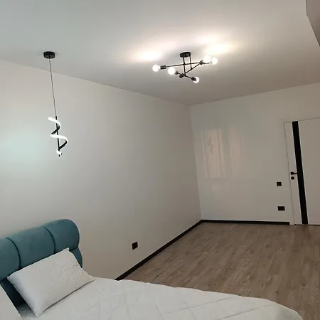 Apartament ашан автовокзал стрийська *