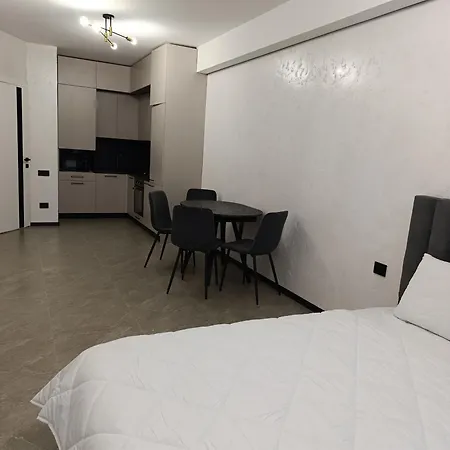 Апартаменти * Λβιβ