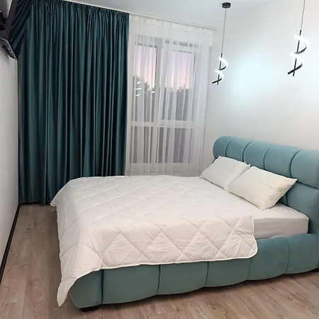 Апартаменти *