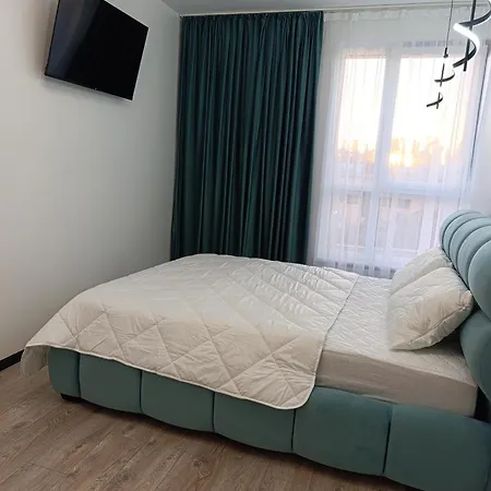 ашан автовокзал стрийська Appartamento *